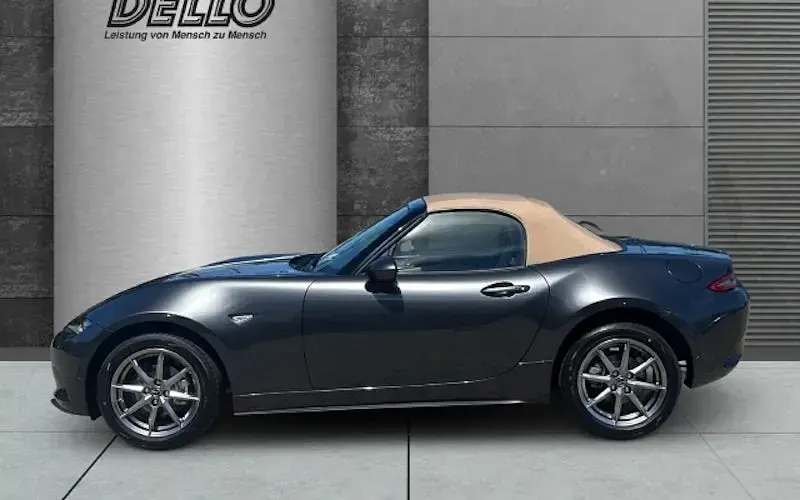 Neu Mazda MX5 Kazari 132 PS (97 kW) 2026 Grau Cabrio