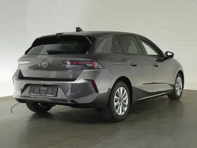 Gebraucht Opel Astra Elegance 131 PS (96 kW) 2024 Grau Kleinwagen