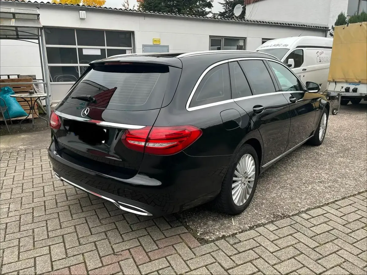 Gebraucht Mercedes C250 Luxury 204 PS (150 kW) 2014 Schwarz Kombi