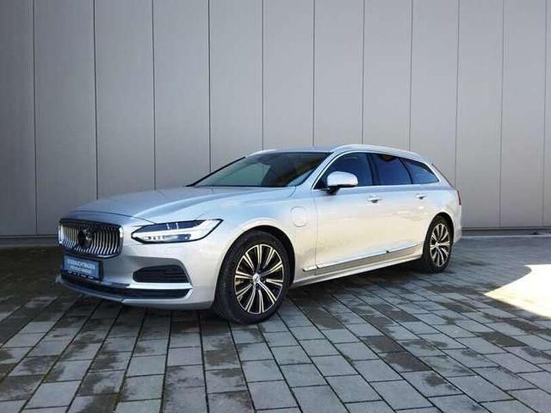 Bright silver (metallic) Gebraucht 2021 Volvo V90 Inscription Kombi | 57.890 € - Bild 1/4