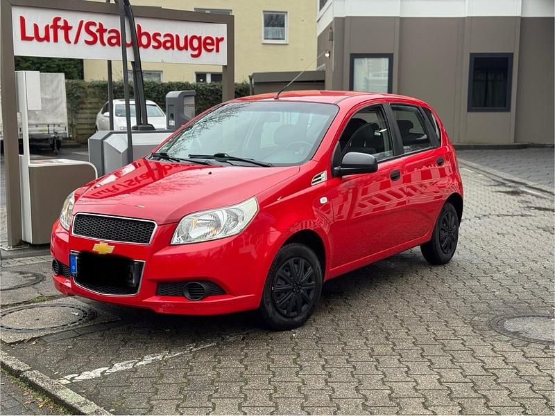 Rot Gebraucht 2010 Chevrolet Aveo Kleinwagen | 2.450 € (Fairer Preis) - Bild 1/4