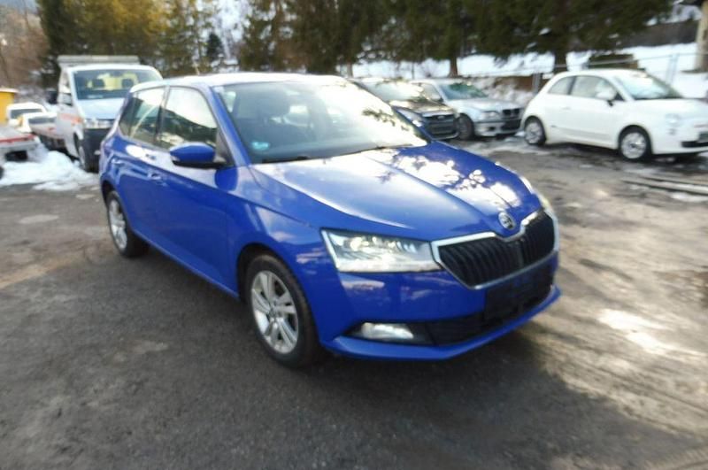 Gebraucht Skoda Fabia Ambition 95 PS (69 kW) 2019 Blau Limousine