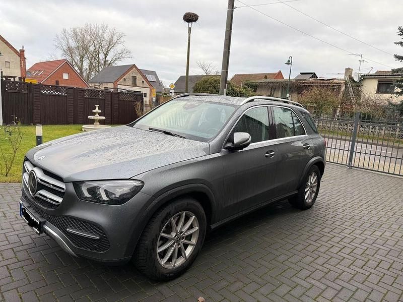 Gebraucht Mercedes GLE350 194 PS (142 kW) 2021 Grau SUV