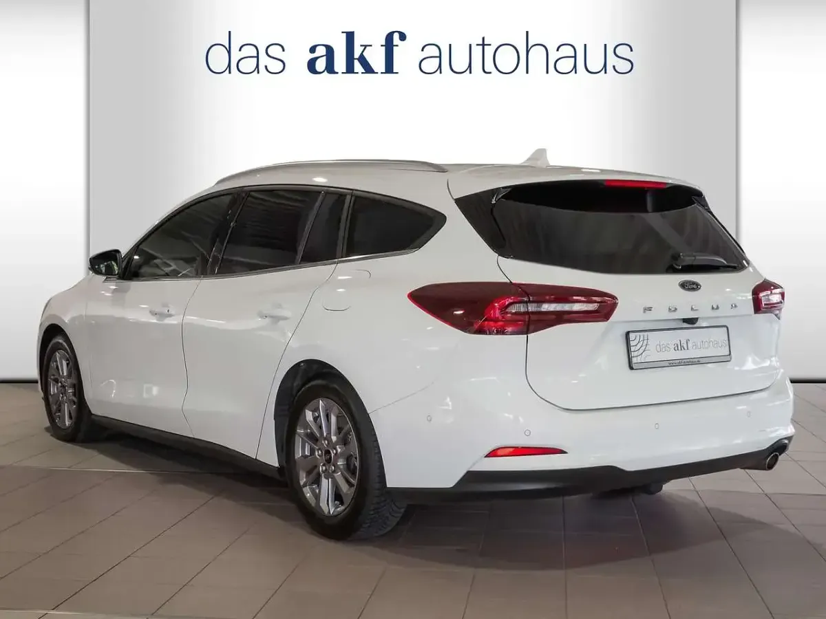 Gebraucht Ford Focus Titanium 116 PS (85 kW) 2024 Frostweiß Kombi