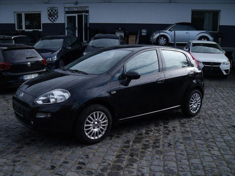 Schwarz Gebraucht 2017 Fiat Punto Mystyle Kleinwagen | 5.600 € (Fairer Preis) - Bild 1/4