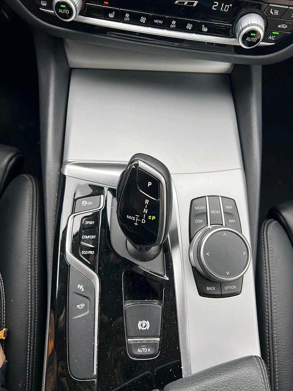 Gebraucht BMW 520 190 PS (139 kW) 2020 Schwarz Kombi