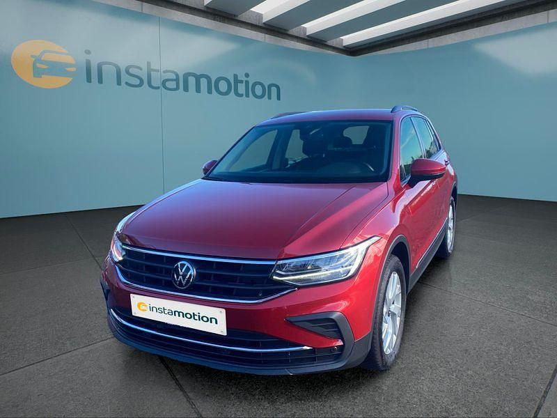 Rot Gebraucht 2022 VW Tiguan Life SUV | 27.599 € (Fairer Preis) - Bild 1/4