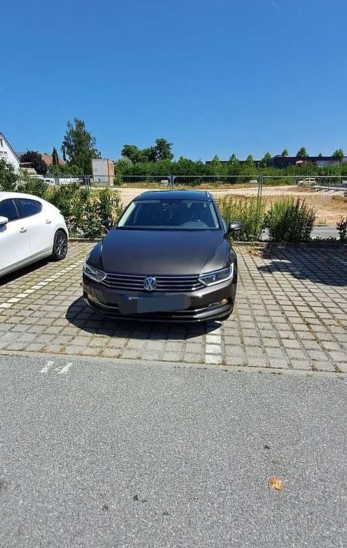 Gebraucht 2017 VW Passat Trendline Limousine | 12.700 € (Fairer Preis) - Bild 1/4