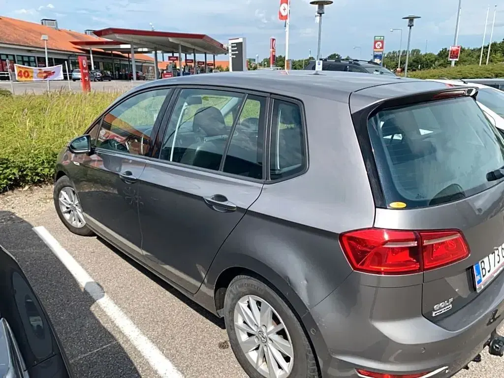 Gebraucht VW Golf VII Highline 116 PS (85 kW) 2016 Grau SUV