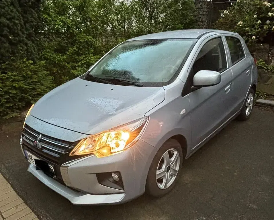 Gebraucht Mitsubishi Space Star Spirit 71 PS (52 kW) 2021 Silber Kleinwagen