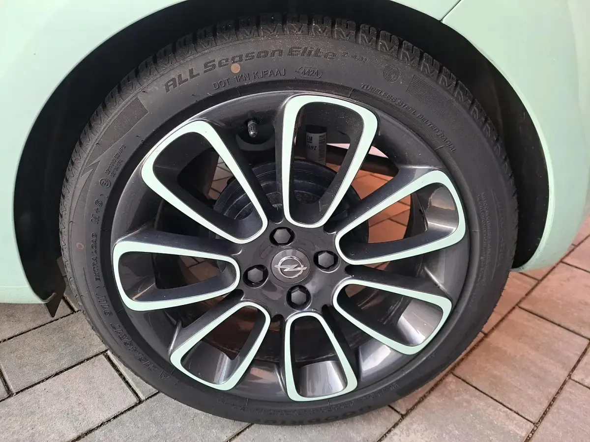 Gebraucht Opel Adam 70 PS (51 kW) 2017 Kleinwagen