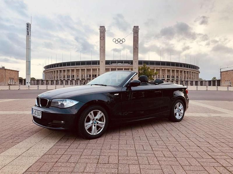 Schwarz Gebraucht 2010 BMW 120 Cabriolet Cabrio | 11.000 € (Etwas zu teuer) - Bild 1/3