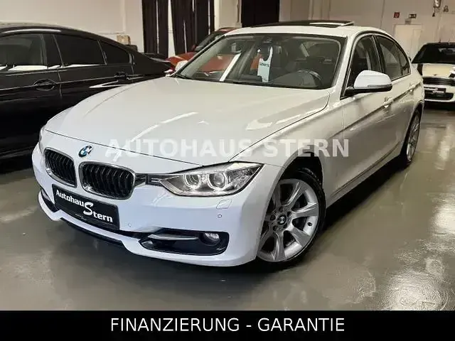 Gebraucht BMW 335 Comfort Edition 306 PS (225 kW) 2013 Alpinweiss iii Limousine