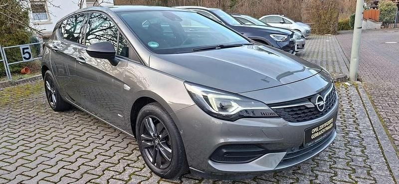 Gebraucht Opel Astra Design Edition 131 PS (96 kW) 2021 Platingrau Limousine