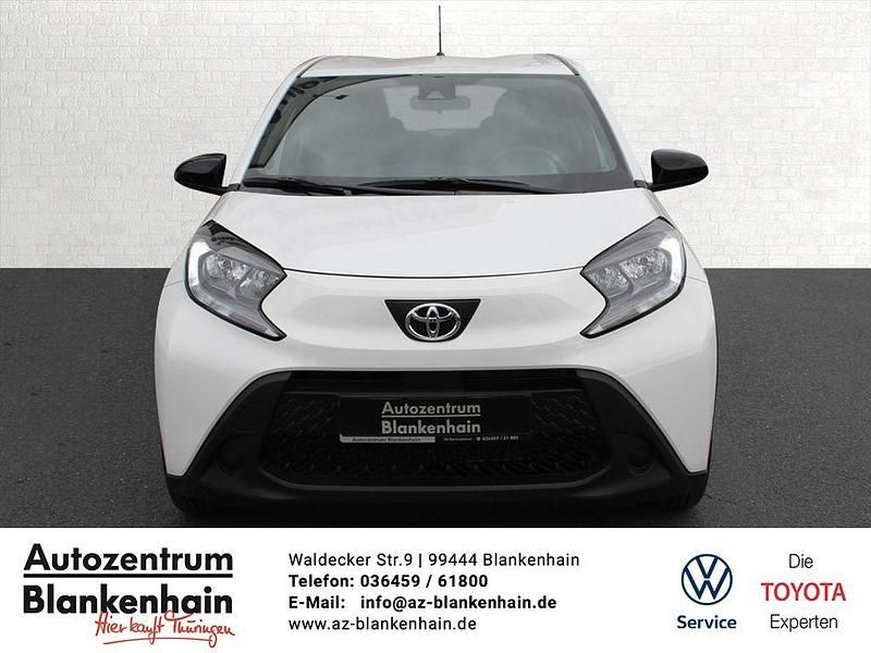 Neu Toyota Aygo X 72 PS (52 kW) 2025 Schneeweiß SUV