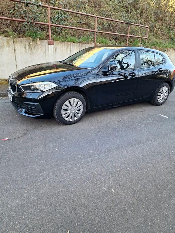 Gebraucht BMW 118 136 PS (100 kW) 2021 Schwarz Kleinwagen
