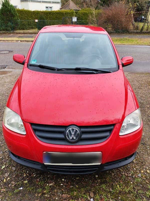 Rot Gebraucht 2006 VW Fox Kleinwagen | 1.300 € (Fairer Preis) - Bild 1/4