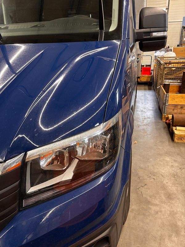 Gebraucht VW Crafter 140 PS (102 kW) 2019 Blau Van