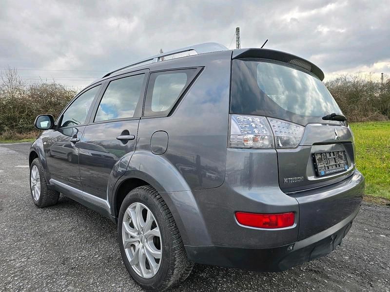 Gebraucht Mitsubishi Outlander 140 PS (102 kW) 2007 Grau SUV