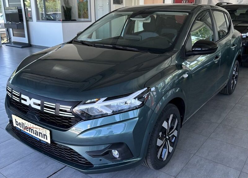 Grün Neu 2025 Dacia Sandero Journey Kleinwagen | 18.620 € (Fairer Preis) - Bild 1/4