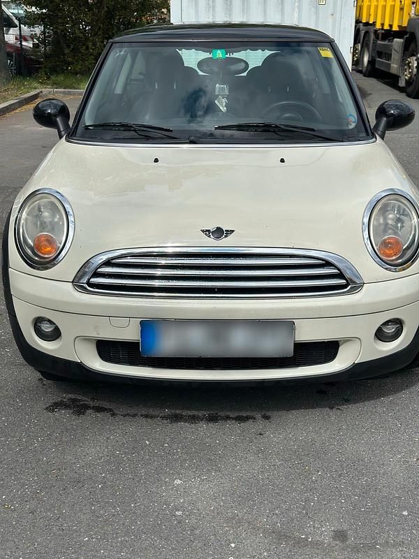 Usata Mini Cooper 120 CV (88 kW) 2007 Bianco Utilitaria