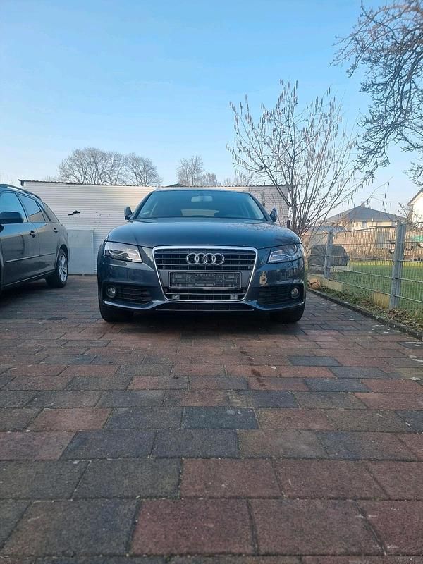 Gebraucht Audi A4 143 PS (105 kW) 2011 Grau Kombi