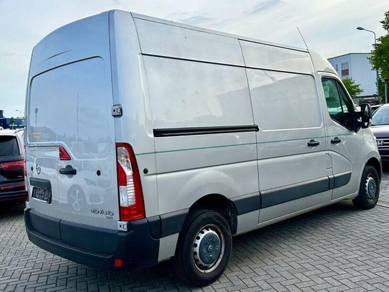 Gebraucht Opel Movano 131 PS (96 kW) 2020 Silber Van