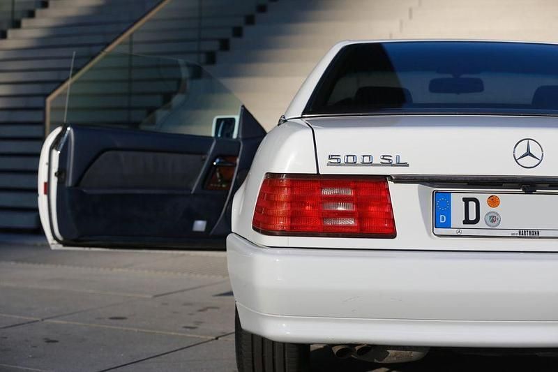 Weiß Gebraucht 1992 Mercedes SL500 Cabrio | 29.900 € - Bild 1/4