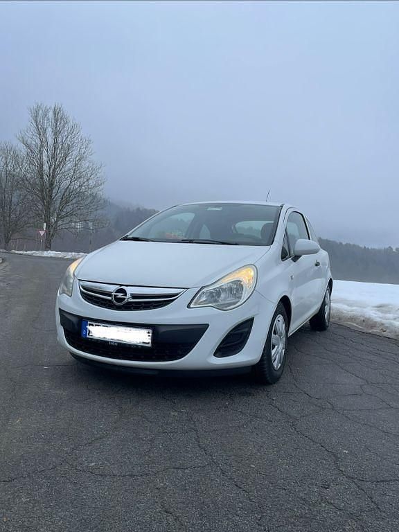 Gebraucht Opel Corsa Edition 69 PS (50 kW) 2012 Weiß Kleinwagen