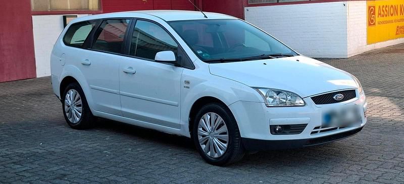 Usata Ford Focus 101 CV (74 kW) 2008 Bianco Station wagon