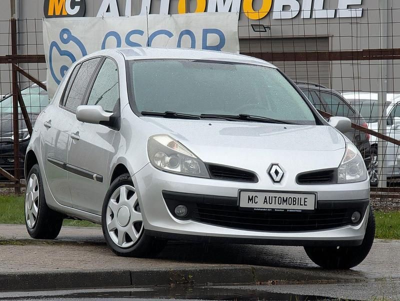 Gebraucht Renault Clio III Dynamique 111 PS (81 kW) 2006 Grau Kleinwagen