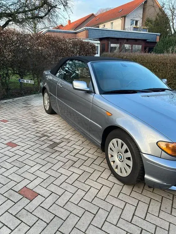 Gebraucht BMW 318 Cabriolet 150 PS (110 kW) 2007 Grau Cabrio
