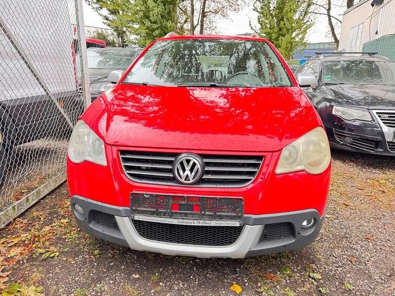 Rot Gebraucht 2006 VW Polo Cross Kleinwagen | 2.590 € (Fairer Preis) - Bild 1/4