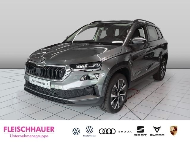 Grau Neu 2024 Skoda Karoq Drive SUV | 34.690 € (Fairer Preis) - Bild 1/4