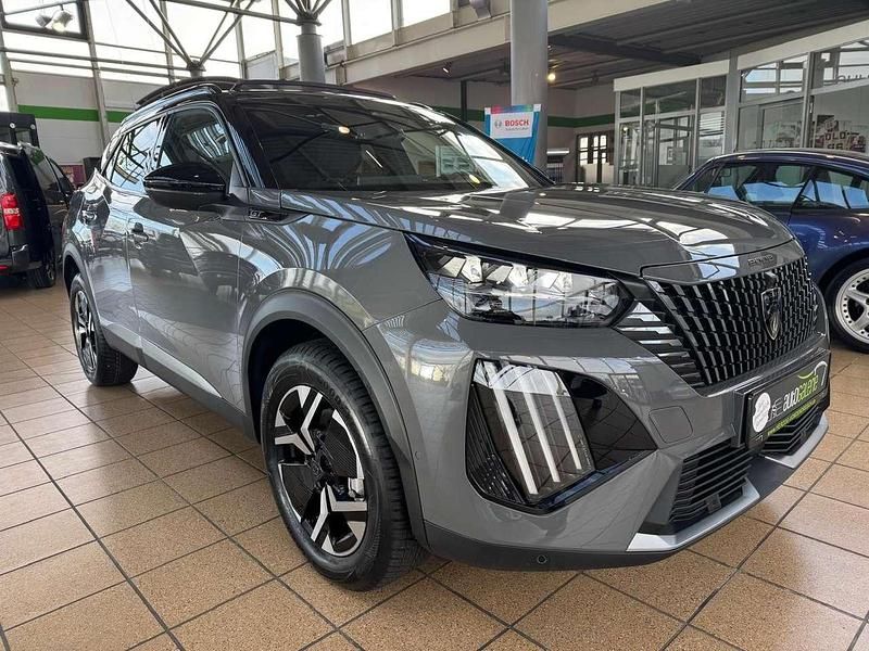 Selenium grau metallic Neu 2025 Peugeot 2008 GT SUV | 29.898 € (Fairer Preis) - Bild 1/4