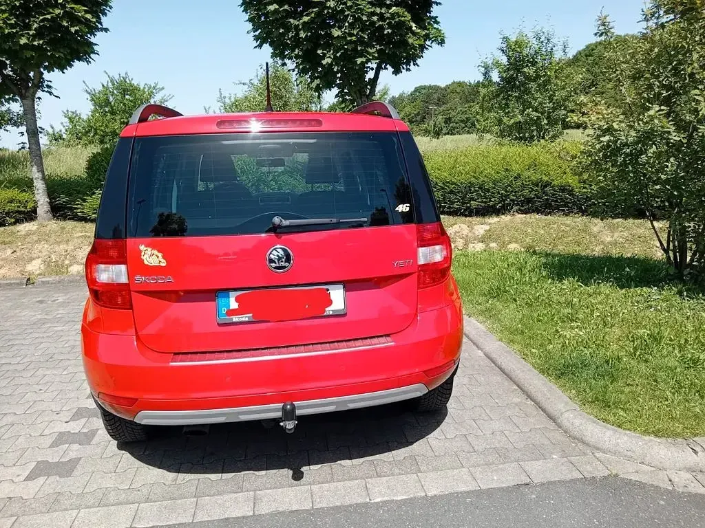 Gebraucht Skoda Yeti 105 PS (77 kW) 2015 Rot SUV