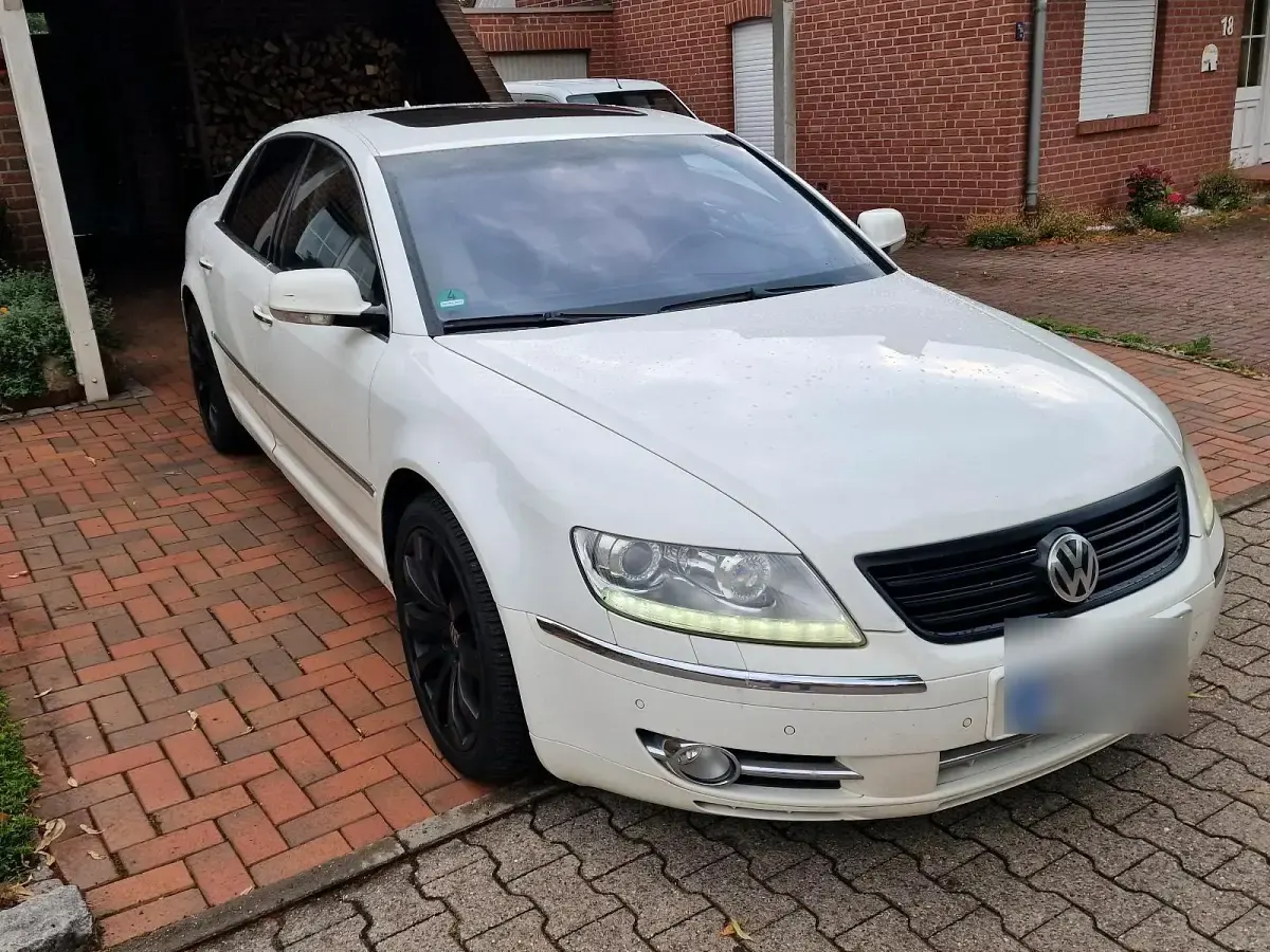 Gebraucht VW Phaeton Individual 239 PS (175 kW) 2009 Weiß Limousine