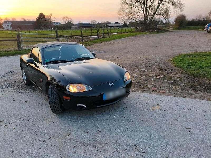Gebraucht Mazda MX5 115 PS (84 kW) 2002 Schwarz Cabrio