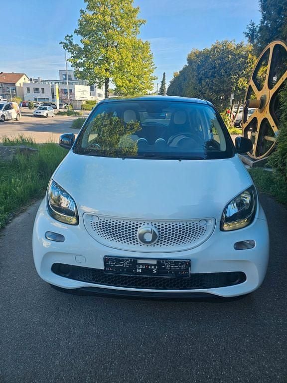 Second-hand Smart ForFour Passion 71 CP (52 kW) 2015 Alb Hatchback