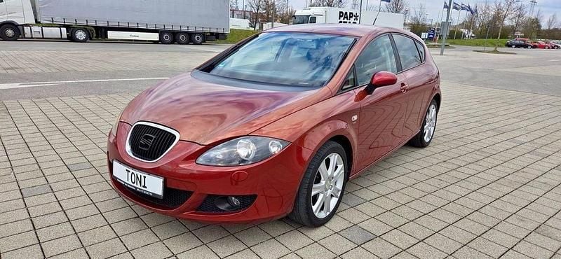 Gebraucht Seat Leon Comfort 125 PS (91 kW) 2009 Rot Limousine