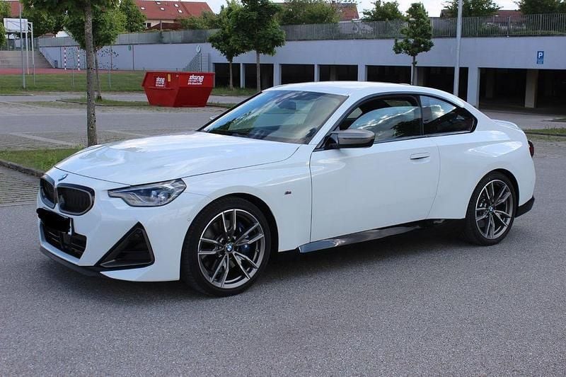Weiß Gebraucht 2023 BMW M240 M Sport Coupé | 42.990 € (Superpreis) - Bild 1/4
