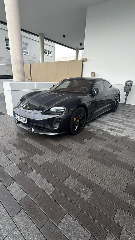 Schwarz Gebraucht 2020 Porsche Taycan Turbo S Limousine | 79.990 € (Guter Preis) - Bild 1/4