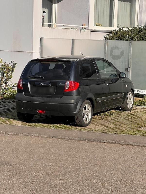 Second-hand Hyundai Getz 105 CP (77 kW) 2007 Negru Hatchback