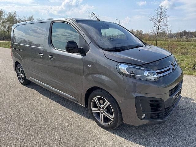 Grau Gebraucht 2022 Citroën Jumpy Van / Kleinbus | 19.990 € (Superpreis) - Bild 1/4