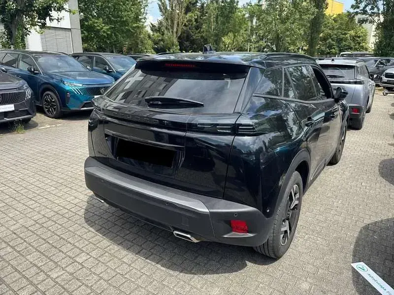 Gebraucht Peugeot 2008 Allure 131 PS (96 kW) 2025 Lackierung schwarz perla nera/ SUV