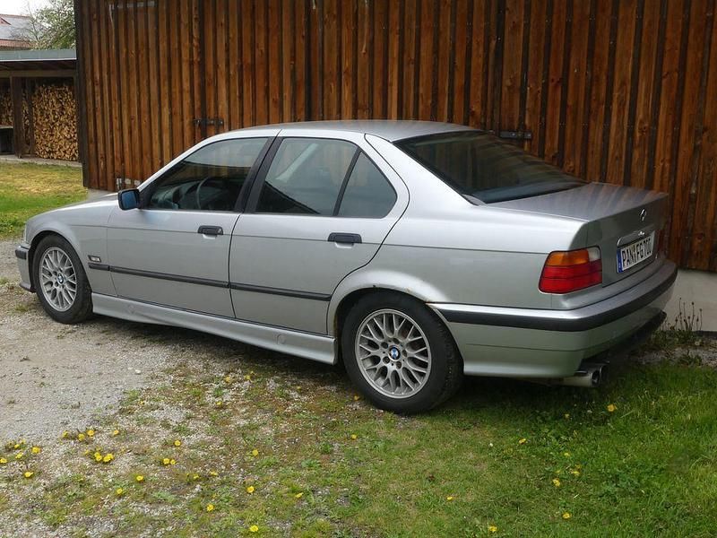 Gebraucht BMW 316 Performance 102 PS (75 kW) 1994 Silber Limousine