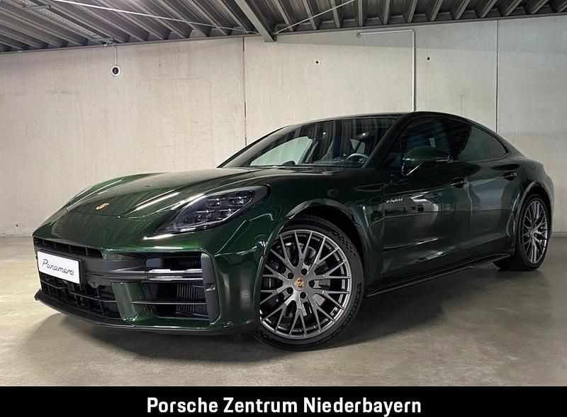 Gebraucht Porsche Panamera 346 PS (254 kW) 2025 Grün Limousine