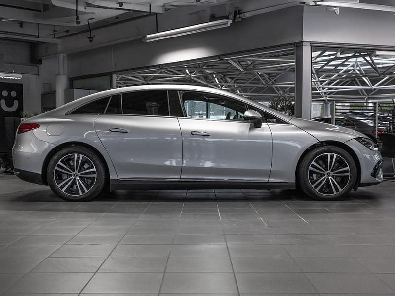 Gebraucht Mercedes EQE300 180 kW (245 PS) 2025 Silber Limousine