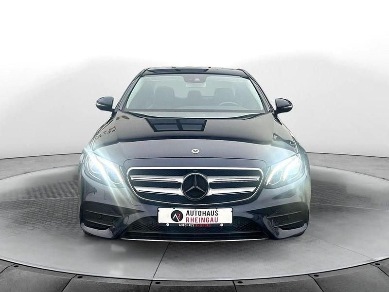 Gebraucht Mercedes E400 AMG line 333 PS (244 kW) 2017 Blau Limousine