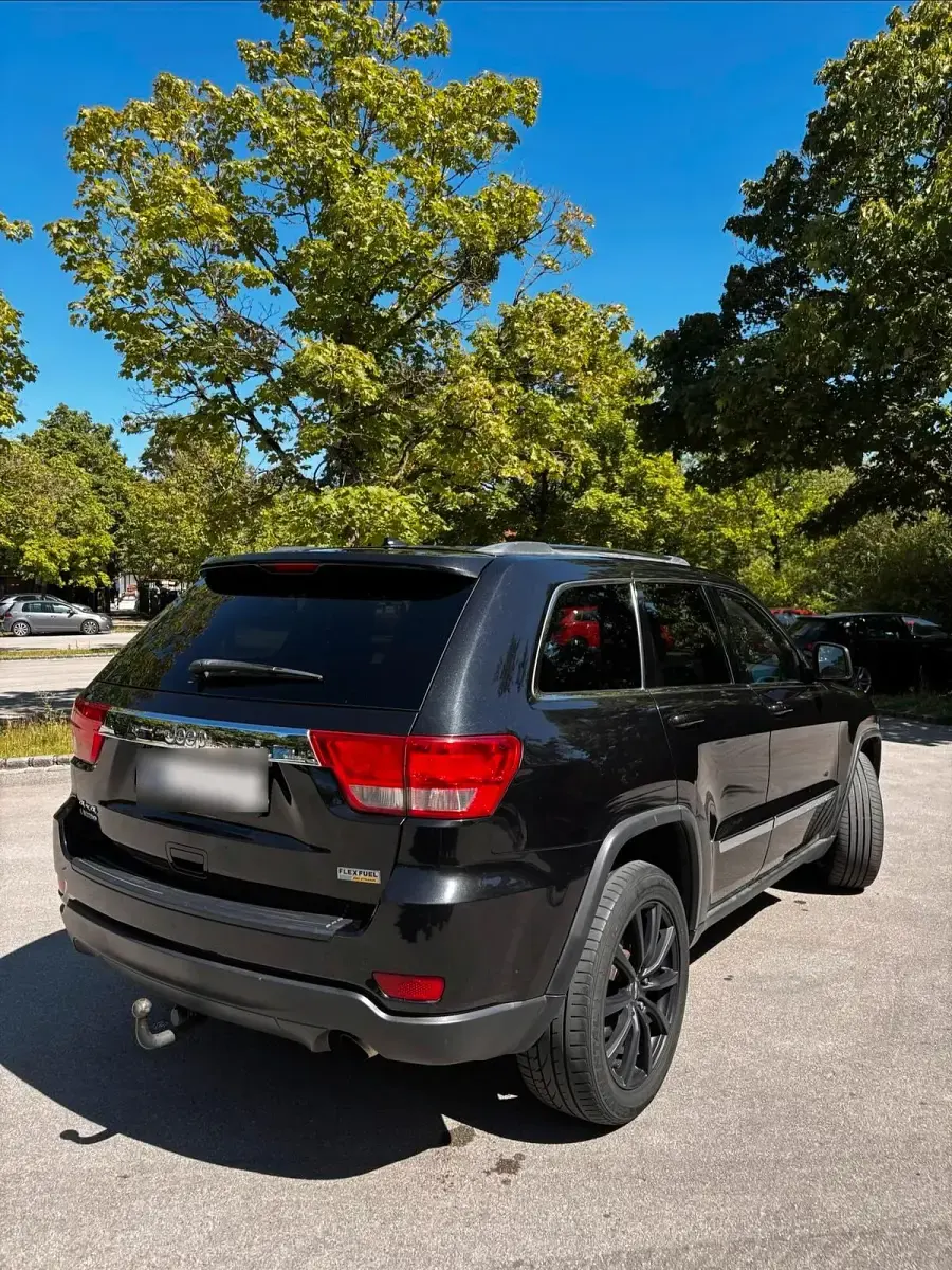 Gebraucht Jeep Grand Cherokee 285 PS (209 kW) 2011 Schwarz SUV
